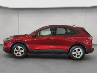 Usado Ford Kuga Cool & Connect 224 HP (164 kW) 2022 Vermelho SUV