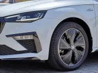 Gebraucht Skoda Scala Monte Carlo 150 PS (110 kW) 2025 Bila moon/moon white Kleinwagen