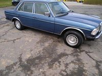 Gebraucht Mercedes E230 136 PS (100 kW) 1983 Blau Coupé