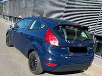 Gebraucht Ford Fiesta Trend 101 PS (74 kW) 2014 Blazerblau Kleinwagen