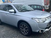 gebraucht Mitsubishi Outlander 2.2 DI-D 4WD Automatik Invite,Leder,Kam…