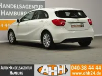 Gebraucht Mercedes A180 Style 122 PS (89 kW) 2015 Calcitweiss/zirrusweiss Kleinwagen