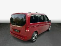 Gebraucht Mercedes V300 237 PS (174 kW) 2022 Hyazinthrot Van / Kleinbus