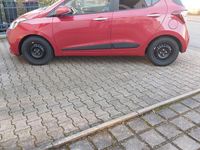 Gebraucht Hyundai i10 Passion 87 PS (63 kW) 2017 Rot Kleinwagen