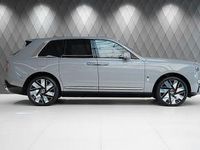 Neu Rolls Royce Cullinan 571 PS (419 kW) 2026 Grau SUV