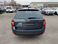 gebraucht Skoda Octavia Combi TSI DSG Style