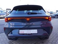 Neu Cupra Leon 150 PS (110 kW) 2026 Blau Limousine