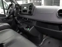 Używany Mercedes Sprinter 170 KM (125 kW) 2021 Biały Van