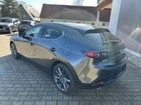 Neu Mazda 3 140 PS (102 kW) 2025 Grau Limousine
