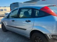 Gebraucht Ford Focus 100 PS (73 kW) 2004 Blau Kleinwagen