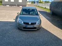 Gebraucht Dacia Sandero 75 PS (55 kW) 2008 Braun Kleinwagen