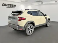 Neu Dacia Duster Journey 140 PS (102 kW) 2025 Grün SUV