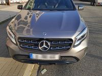 gebraucht Mercedes GLA180 DCT, Panoramadach, Anhängerkupplung, ......