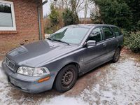 Gebraucht Volvo V40 122 PS (89 kW) 2002 Grau Kombi
