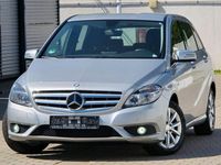 Gebraucht Mercedes B180 122 PS (89 kW) 2012 Silber Van / Kleinbus
