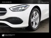 Gebraucht Mercedes E300 145 PS (106 kW) 2024 Weiß Kombi