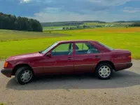 Gebraucht Mercedes 200 118 PS (86 kW) 1990 Rot Limousine