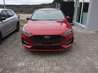 Gebraucht Ford Focus ST-Line X 155 PS (114 kW) 2024 Fantasticrot Kombi