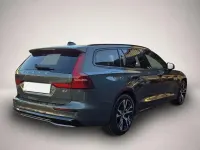 Gebraucht Volvo V60 Plus 197 PS (144 kW) 2025 Manufacturer Kombi