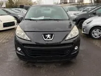 Gebraucht Peugeot 207 73 PS (53 kW) 2011 Schwarz Kleinwagen