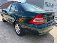 Gebraucht Mercedes C180 Classic 129 PS (94 kW) 2001 Grün Limousine