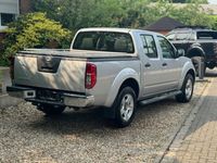 Gebraucht Nissan Navara 190 PS (139 kW) 2011 Silber Pickup