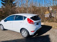 Gebraucht Ford Fiesta Titanium 82 PS (60 kW) 2009 Weiß Kleinwagen