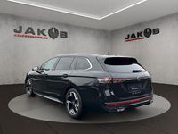 Gebraucht VW Passat R-line 150 PS (110 kW) 2025 Schwarz Kombi