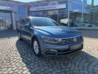 Gebraucht VW Passat Comfortline 150 PS (110 kW) 2018 Blau Kombi