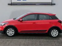 Gebraucht Hyundai i20 Active 101 PS (74 kW) 2019 Tomato red Kleinwagen