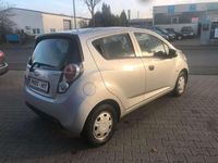 Gebraucht Chevrolet Spark 68 PS (50 kW) 2011 Silber Kleinwagen