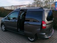 Gebraucht Ford Tourneo Titanium 101 PS (74 kW) 2019 Grau Kombi