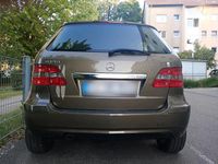 Gebraucht Mercedes 180 109 PS (80 kW) 2011 Grün Limousine