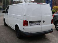 Gebraucht VW Transporter 110 PS (80 kW) 2023 Weiß Van
