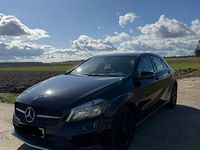 Gebraucht Mercedes A180 Style 122 PS (89 kW) 2017 Schwarz Limousine