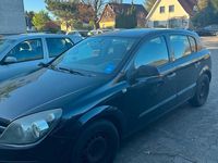 Second-hand Opel Astra 105 CP (77 kW) 2004 Negru Hatchback