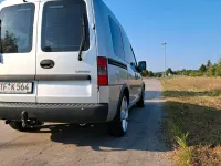 Gebraucht Opel Combo 90 PS (66 kW) 2004 Silber Van / Kleinbus