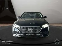 Gebraucht Mercedes E200 Avantgarde 204 PS (150 kW) 2025 Schwarz Limousine