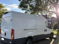 Gebraucht Iveco Daily 179 PS (131 kW) 2018 Weiß Van