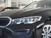 Gebraucht BMW 318 Advantage 150 PS (110 kW) 2022 Schwarz ii/bonnet fluid black Kombi