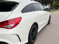 Gebraucht Mercedes CLA250 211 PS (155 kW) 2015 Weiß Limousine