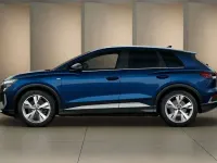 Używany Audi Q4 e-tron S-Line 210 kW (286 KM) 2025 Niebieski SUV