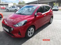 Gebraucht Hyundai i10 67 PS (49 kW) 2022 Rot Kleinwagen