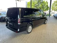 Gebraucht Mercedes V300 Avantgarde 237 PS (174 kW) 2025 Obsidianschwarz metallic Van / Kleinbus