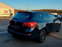 Gebraucht Opel Astra Sport 125 PS (91 kW) 2012 Schwarz Limousine