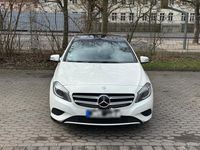 Gebraucht Mercedes A180 122 PS (89 kW) 2013 Weiß Limousine