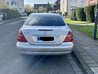 Gebraucht Mercedes E220 150 PS (110 kW) 2004 Grau Limousine