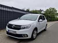Gebraucht Dacia Sandero Lauréate 90 PS (66 kW) 2017 Weiß Limousine