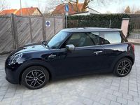 Gebraucht Mini Cooper SE 75 kW (102 PS) 2022 Schwarz Kleinwagen