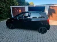Gebraucht Kia Picanto Attract 69 PS (50 kW) 2012 Schwarz Kleinwagen